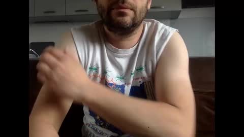 Snapshot of frenchy_from_paris chatting on May 2026 12:43:02 PM frenchy_from_paris online show from May 2026 12:43:02 PM
