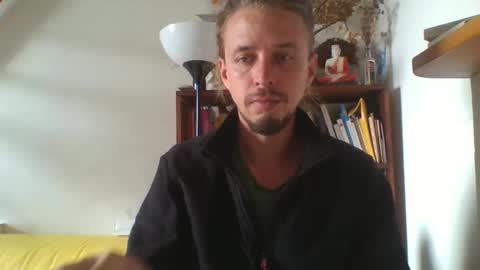 Snapshot of frenchyshy_ chatting on April 2026 11:05:02 AM frenchyshy_ online show from April 2026 11:05:02 AM