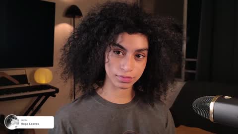 Snapshot of fresatanica chatting on January 2025 06:39:01 AM Vale online show from January 2025 06:39:01 AM