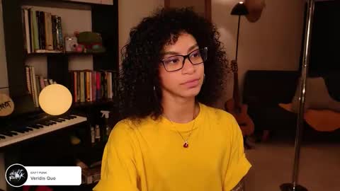 Snapshot of fresatanica chatting on October 2025 04:59:02 AM Vale online show from October 2025 04:59:02 AM