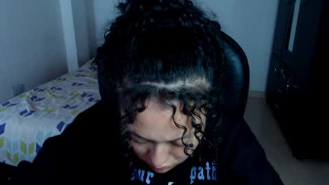 Louise  online show from January 2025 12:08:01 PM