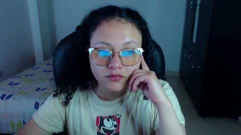 Louise  online show from January 2025 06:39:01 AM