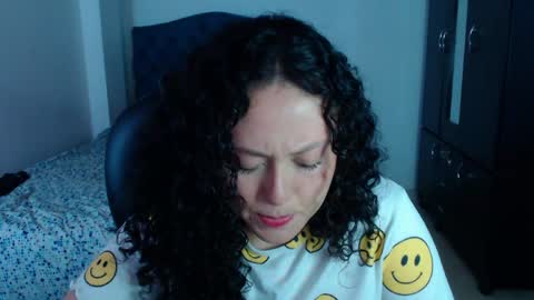 Louise  online show from May 2026 10:04:02 PM