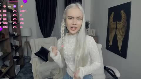 Snapshot of freya_ice_baby chatting on February 2026 07:09:02 PM Freya online show from February 2026 07:09:02 PM