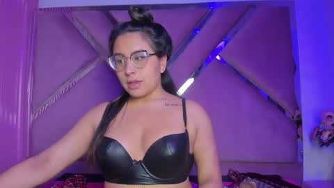 Freya online show from March 2026 03:21:01 AM