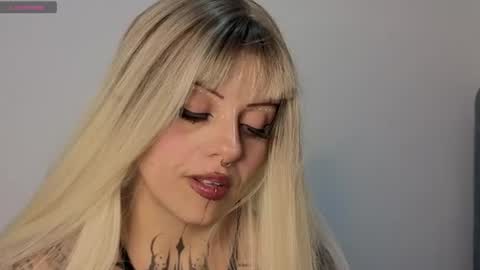 freyaa_sorceress online show from July 2026 06:48:01 AM