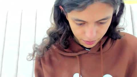 Snapshot of freyamoller_ chatting on February 2026 07:12:01 PM FreyaMoller online show from February 2026 07:12:01 PM