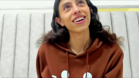 Snapshot of freyamoller_ chatting on February 2026 07:12:01 PM FreyaMoller online show from February 2026 07:12:01 PM