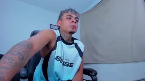 freyva_ online show from July 2026 02:05:17 AM