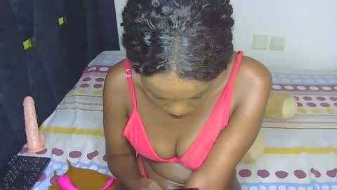 Snapshot of frianmak chatting on February 2025 07:44:02 AM Frian online show from February 2025 07:44:02 AM