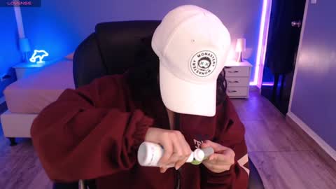 Snapshot of frida_lassi_ chatting on January 2025 12:05:02 PM frida_lassi_ online show from January 2025 12:05:02 PM