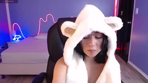 Snapshot of frida_lassi_ chatting on February 2025 06:38:01 PM frida_lassi_ online show from February 2025 06:38:01 PM