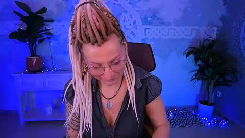 Frida Tander online show from March 2026 08:19:01 AM