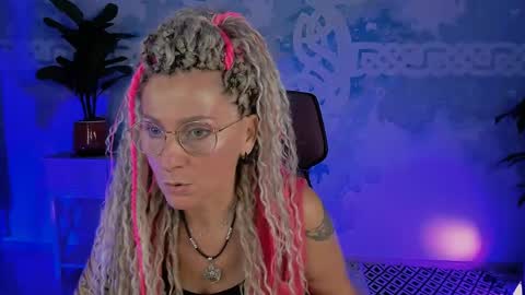 Frida Tander online show from May 2026 05:12:01 AM