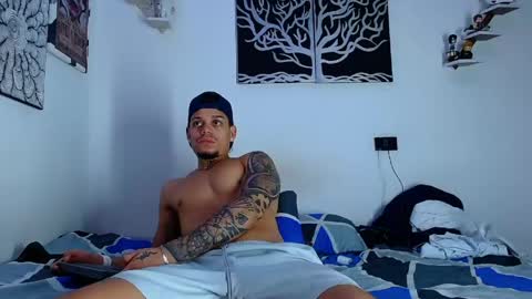 Adam y pitter online show from May 2026 01:54:02 AM