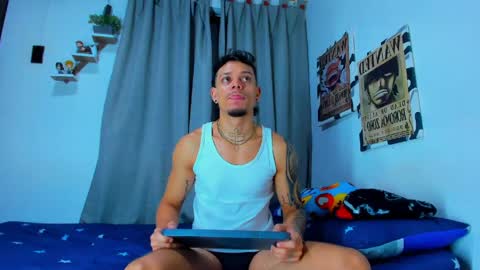 Adam y pitter online show from July 2026 12:01:02 PM