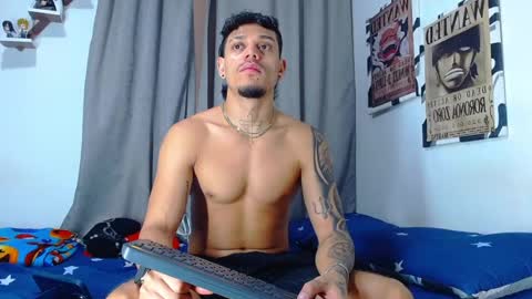 Adam y pitter online show from July 2026 01:03:02 PM