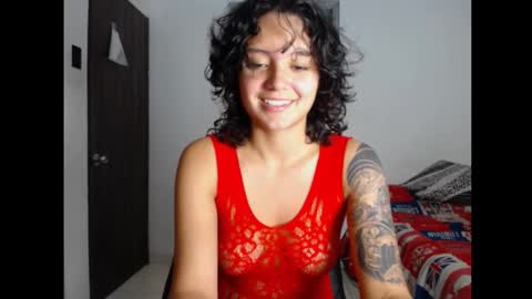 Snapshot of frikisa chatting on February 2026 01:32:02 AM frikisa online show from February 2026 01:32:02 AM