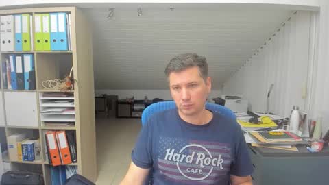 Francois online show from October 2025 06:36:01 PM