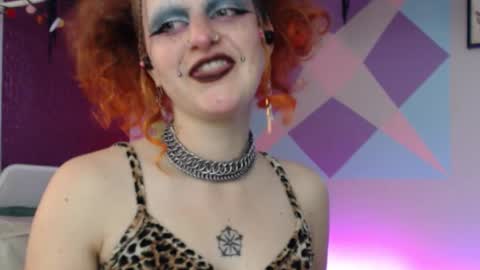 Snapshot of friskyflowers chatting on November 2025 05:56:02 PM cherry online show from November 2025 05:56:02 PM