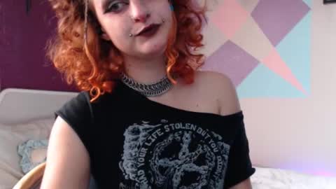 Snapshot of friskyflowers chatting on November 2025 10:53:02 PM cherry online show from November 2025 10:53:02 PM