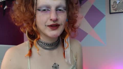 Snapshot of friskyflowers chatting on November 2025 06:29:01 PM cherry online show from November 2025 06:29:01 PM