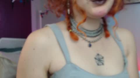 Snapshot of friskyflowers chatting on November 2025 06:10:02 PM cherry online show from November 2025 06:10:02 PM