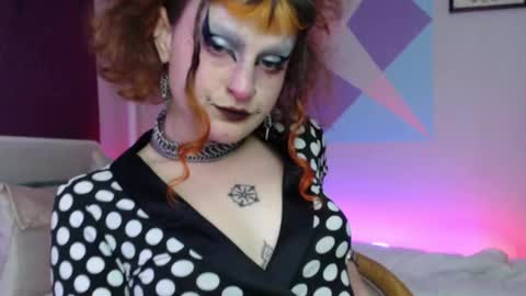 Snapshot of friskyflowers chatting on December 2025 03:45:02 AM cherry online show from December 2025 03:45:02 AM