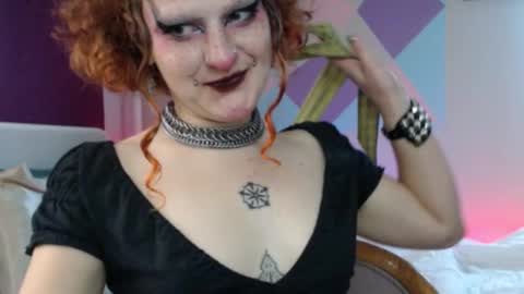 Snapshot of friskyflowers chatting on December 2025 07:52:01 PM cherry online show from December 2025 07:52:01 PM