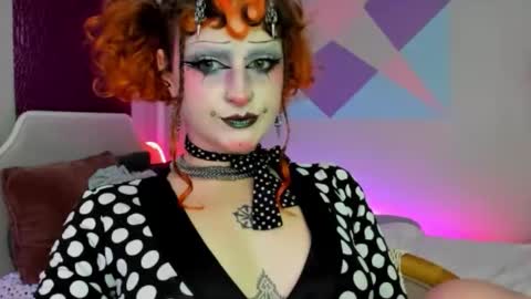 Snapshot of friskyflowers chatting on January 2026 01:10:02 AM cherry online show from January 2026 01:10:02 AM