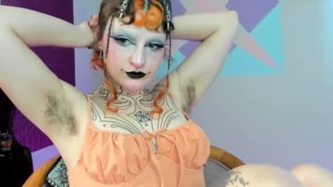 Snapshot of friskyflowers chatting on February 2026 01:10:02 AM cherry online show from February 2026 01:10:02 AM