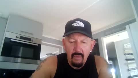 Snapshot of friskyneedsum chatting on October 2025 12:49:02 PM bob online show from October 2025 12:49:02 PM