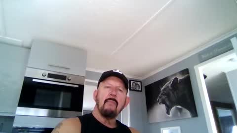 Snapshot of friskyneedsum chatting on March 2026 12:22:01 PM bob online show from March 2026 12:22:01 PM