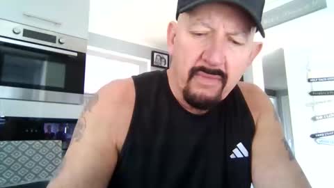 Snapshot of friskyneedsum chatting on March 2026 12:11:01 PM bob online show from March 2026 12:11:01 PM