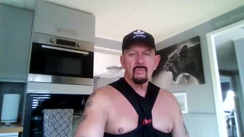 Snapshot of friskyneedsum chatting on March 2026 04:56:01 PM bob online show from March 2026 04:56:01 PM