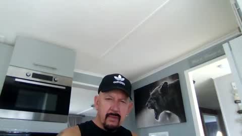 Snapshot of friskyneedsum chatting on March 2026 10:15:02 AM bob online show from March 2026 10:15:02 AM