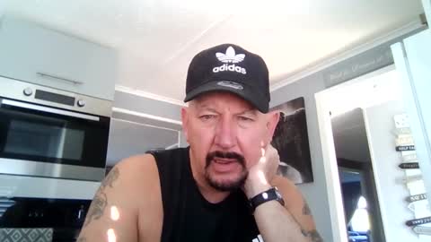 Snapshot of friskyneedsum chatting on April 2026 08:09:02 AM bob online show from April 2026 08:09:02 AM