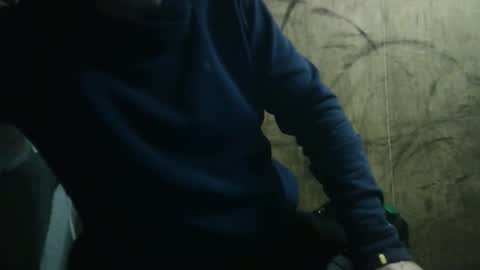 Snapshot of frobinhood1st chatting on November 2025 06:06:02 AM frobinhood1st online show from November 2025 06:06:02 AM