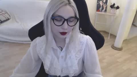 Snapshot of fromsun_forsoul chatting on February 2025 07:23:02 AM Lilith online show from February 2025 07:23:02 AM