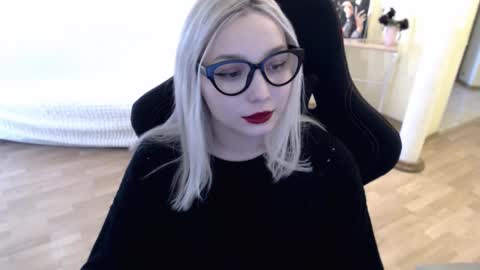 Snapshot of fromsun_forsoul chatting on February 2025 07:35:01 AM Lilith online show from February 2025 07:35:01 AM