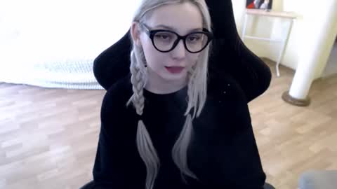 Snapshot of fromsun_forsoul chatting on February 2025 09:46:02 AM Lilith online show from February 2025 09:46:02 AM