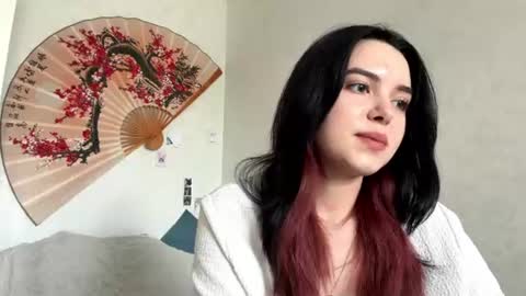 Emily online show from July 2026 07:32:02 AM