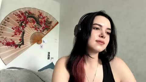 Emily online show from July 2026 07:44:03 AM
