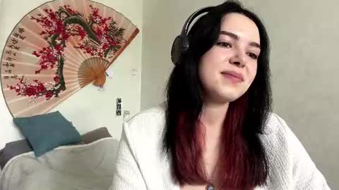 Emily online show from July 2026 07:28:01 AM