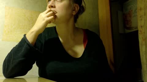 FrumCake online show from December 2025 02:52:01 AM