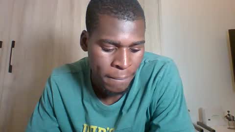 Snapshot of fuck_buoy chatting on November 2025 06:32:01 PM Prince online show from November 2025 06:32:01 PM