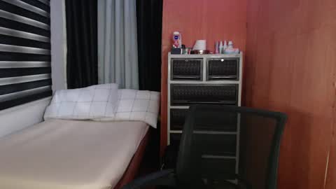 Snapshot of fuck_by_zack chatting on December 2024 02:23:01 AM Zack online show from December 2024 02:23:01 AM