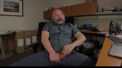 Snapshot of fuckadilf chatting on March 2025 06:33:02 PM fuckadilf online show from March 2025 06:33:02 PM