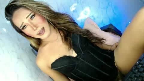 sweetyJENNY online show from June 2026 05:37:02 PM