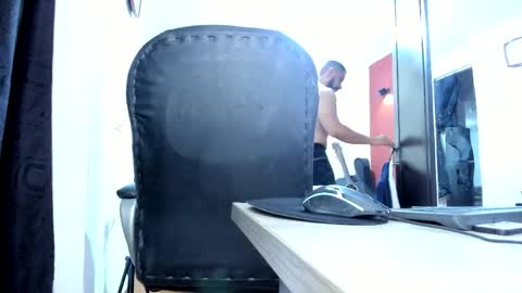 SERGIO THE SEX LAWYER online show from May 2026 05:15:01 AM
